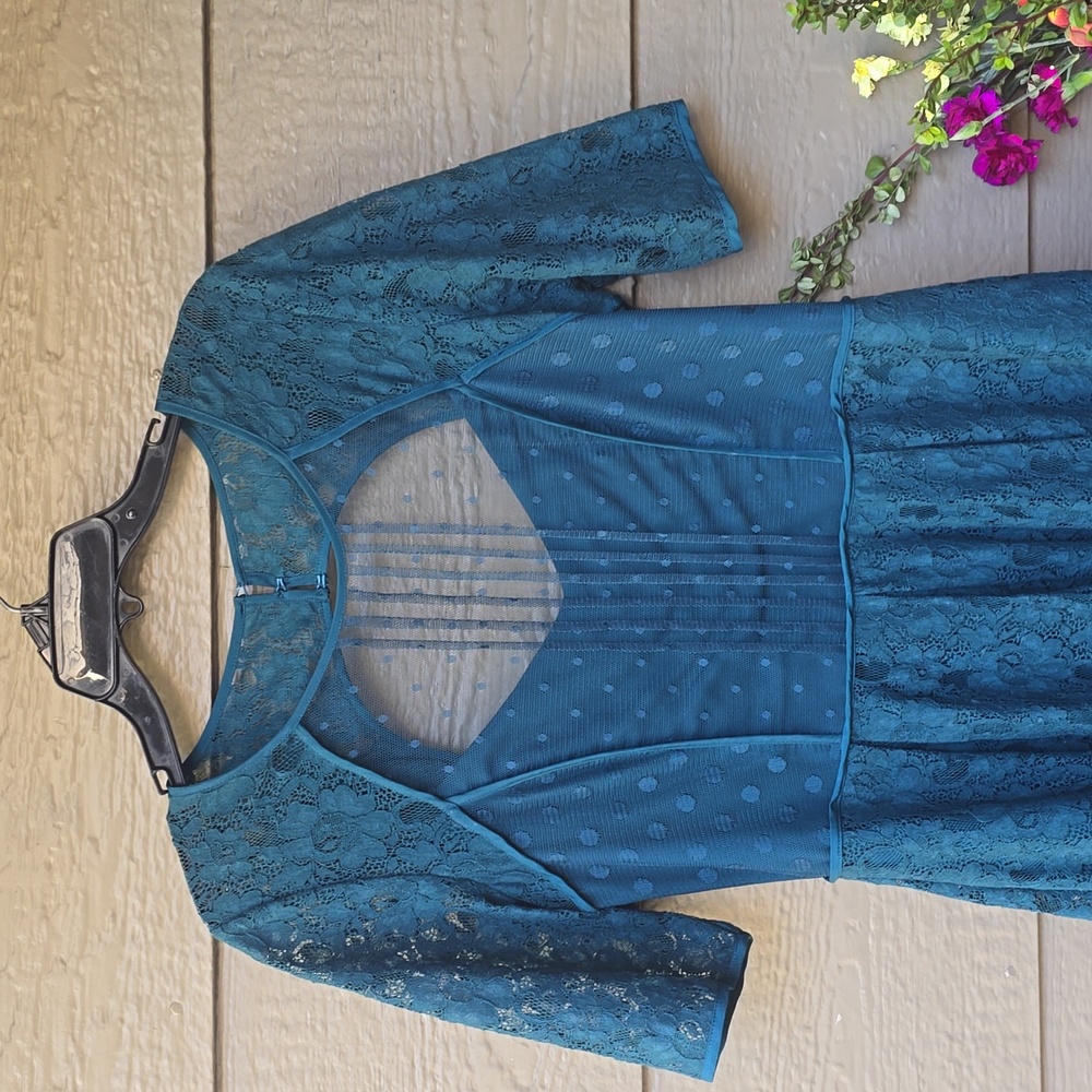 BCBG Julya Teal Green Lace Short Sleeve Fit And Flare Dress 12 - Picture 5 of 13